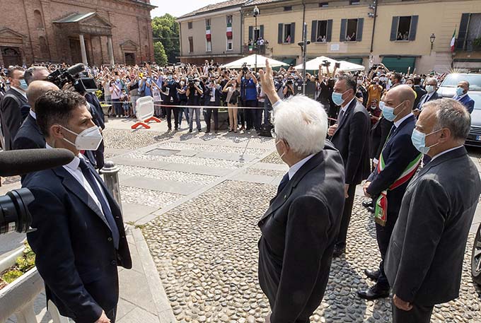 Mattarella in visita a Codogno: riparte l'Italia del coraggio
