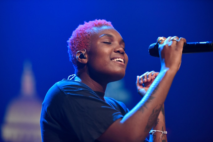  2SIDED: Arlo Parks torna con un singolo. E ad aprile il nuovo album