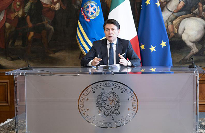 Conte: stop a industrie e attività non strategiche