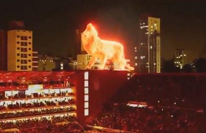 Il Leone di fuoco: spettacolari effetti speciali per il nuovo stadio dell'Estudiantes